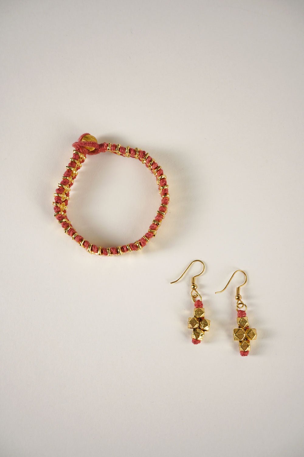 Combinación Pulsera & Pendientes Dorados Y Rosas Cristina Oria 