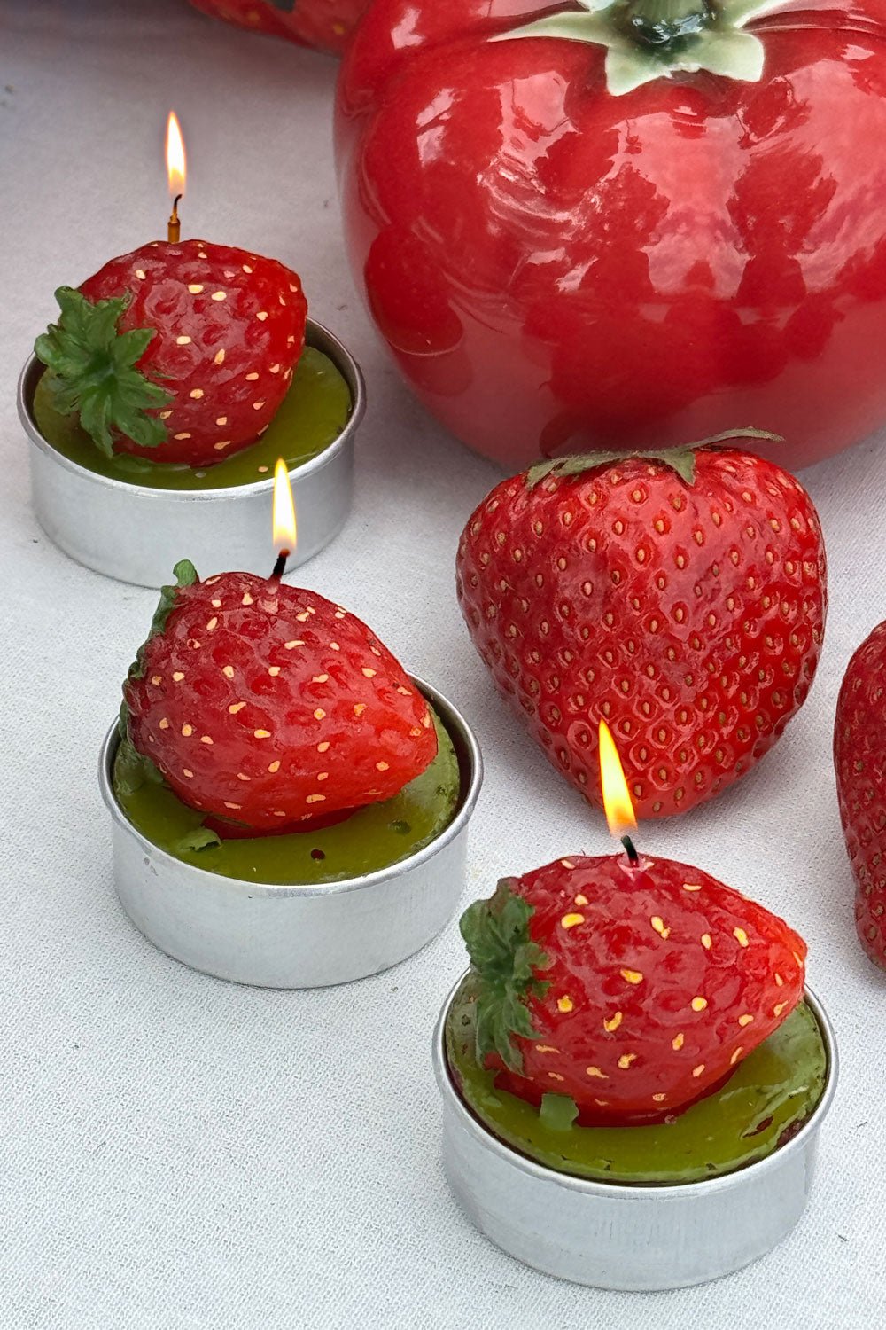 Detalle Juego De 6 Velas Con Diseño De Fresas Cristina Oria 