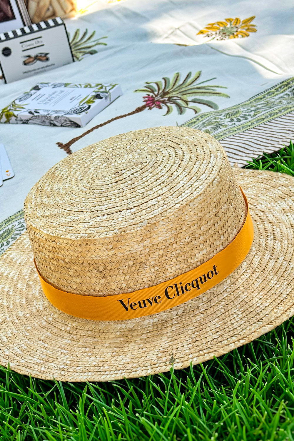 Sombrero Capazo Veuve Clicquot & Productos Gourmet CO Cristina Oria