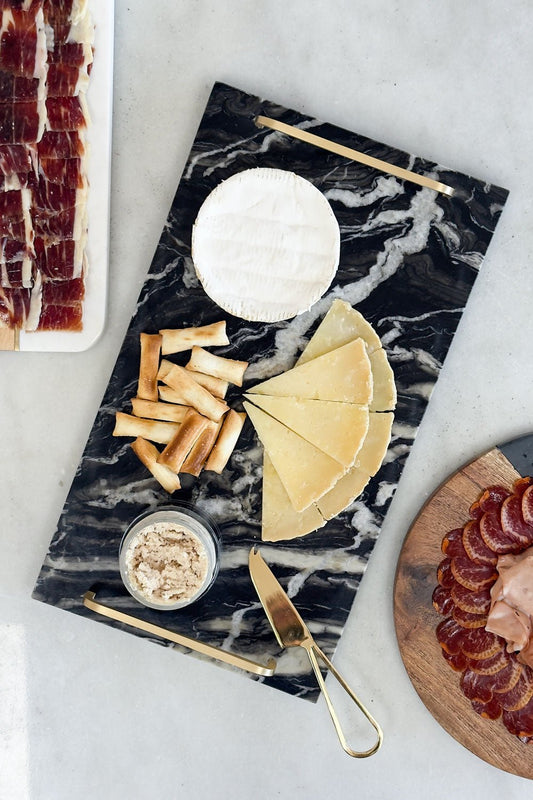 Bandeja Rectangular De Mármol Negra Con Asas Doradas Cristina Oria 