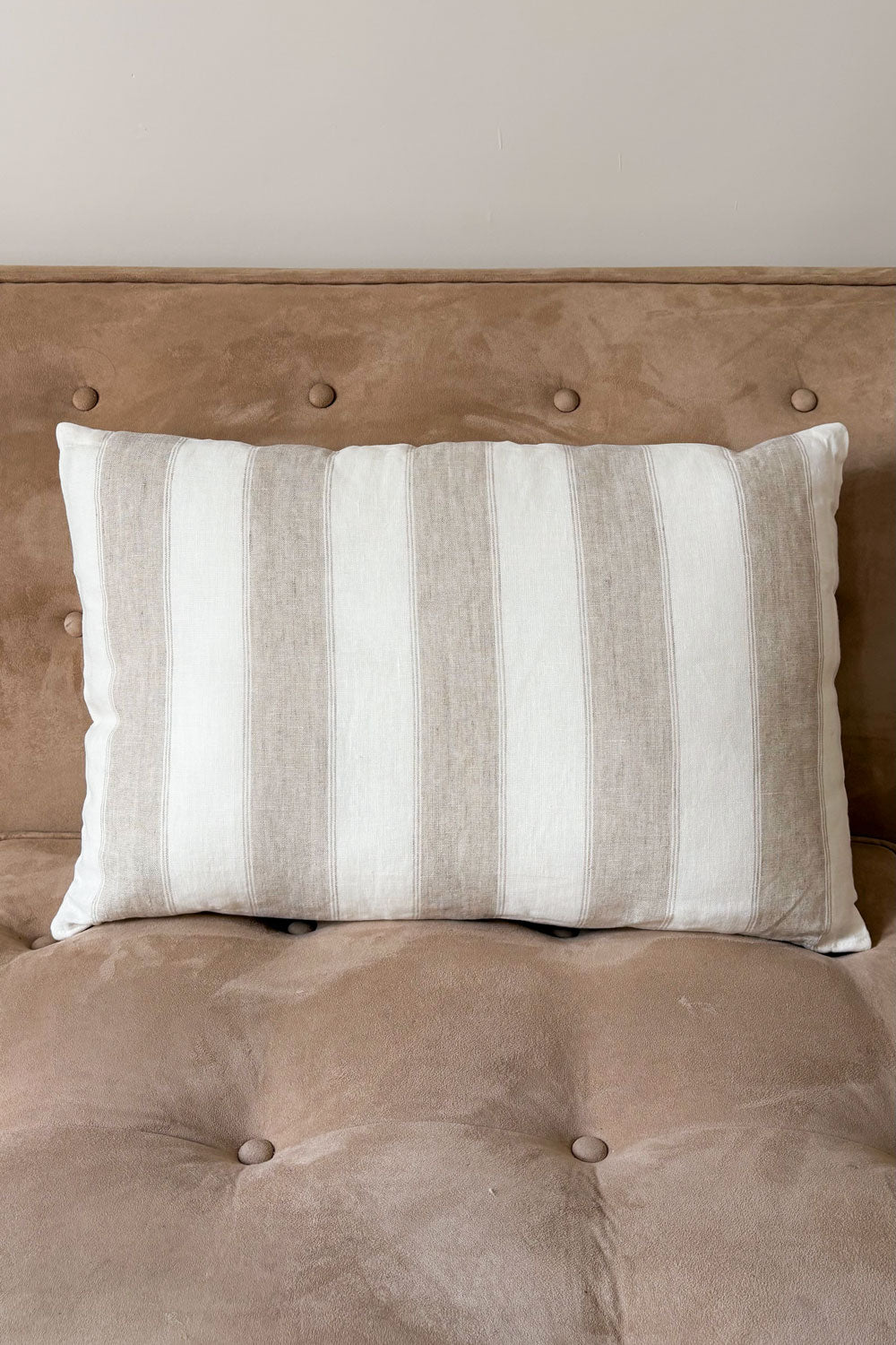 Cojín Rectangular De Lino Con Diseño De Rayas Beige Natural Cristina Oria 