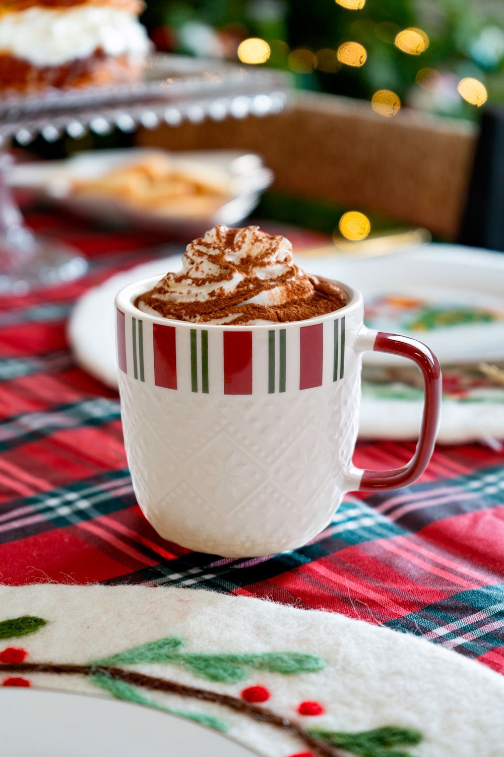 Taza Rayas Rojas Y Vedes "Merry Christmas" Cristina Oria 