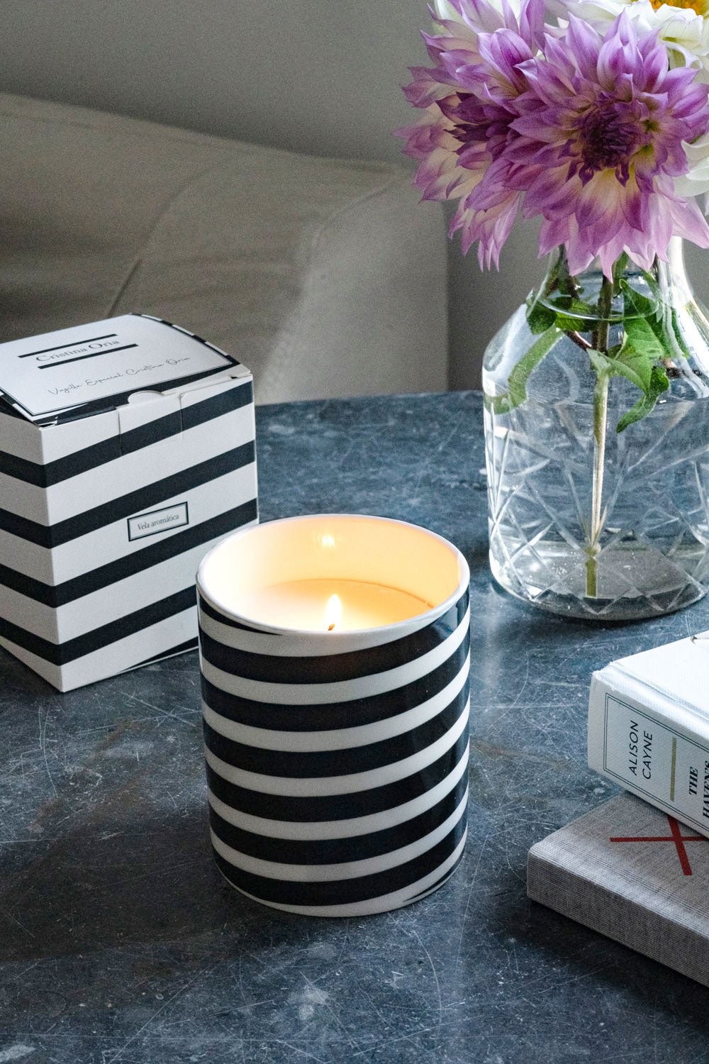 Bougie parfumée motif rayé horizontal CO