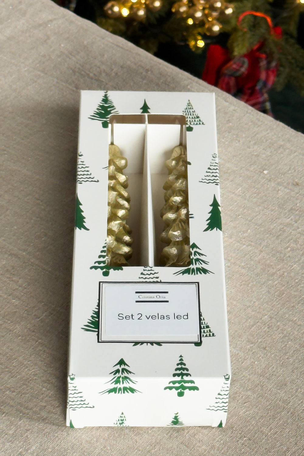 Detalles Set De 2 Velas LED Diseño Abeto Dorado Cristina Oria