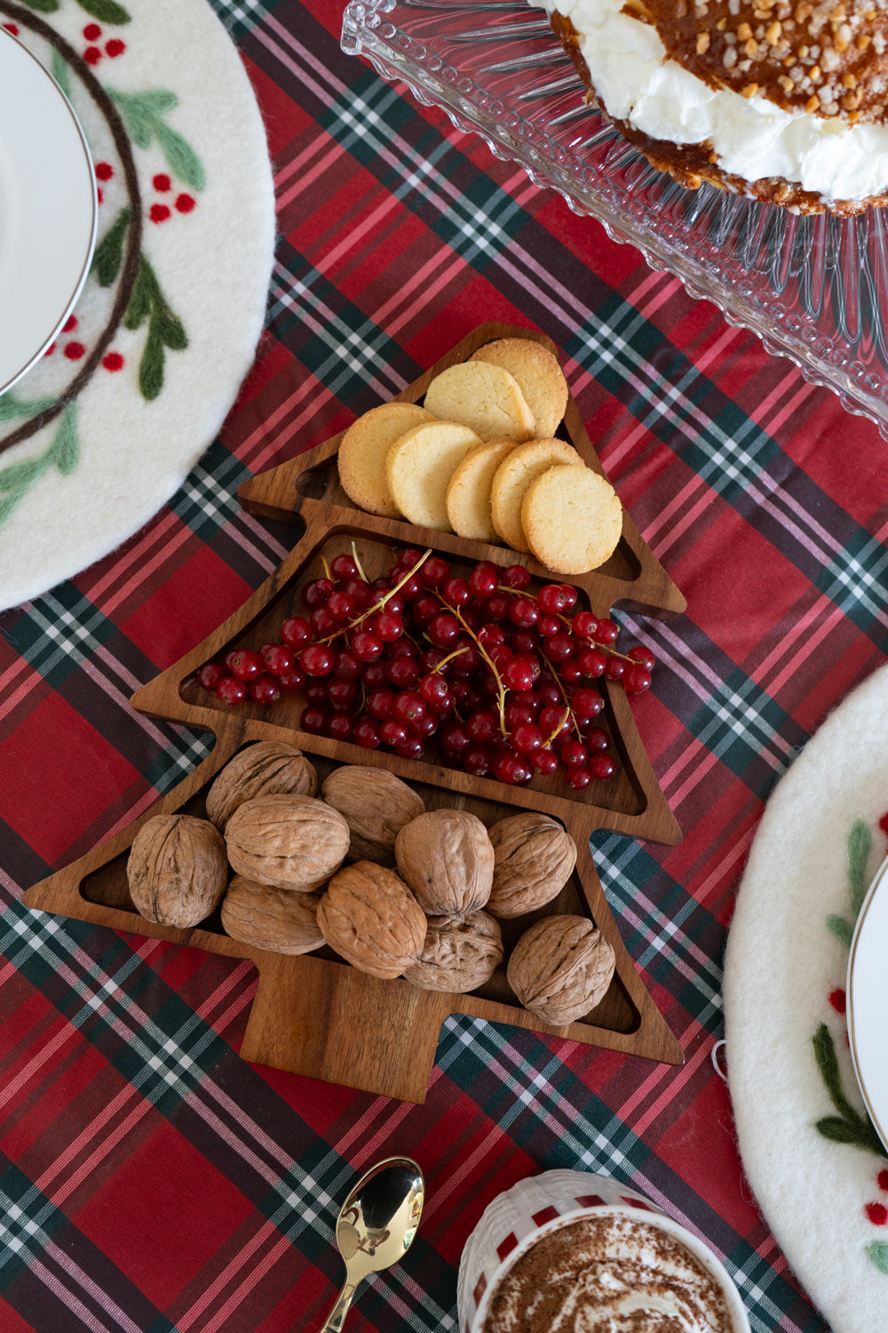 Detalle Tabla De Madera Con Diseño De Árbol "Merry Christmas" Cristina Oria