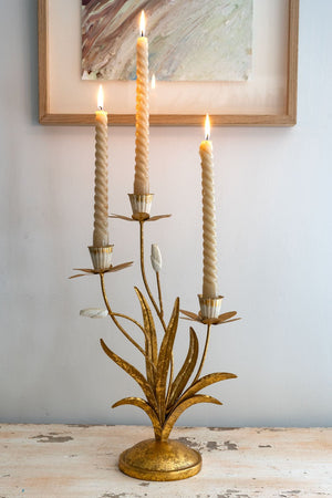 Candelabro Tres Velas Dorado Y Blanco Diseño Narcisos Cristina Oria 