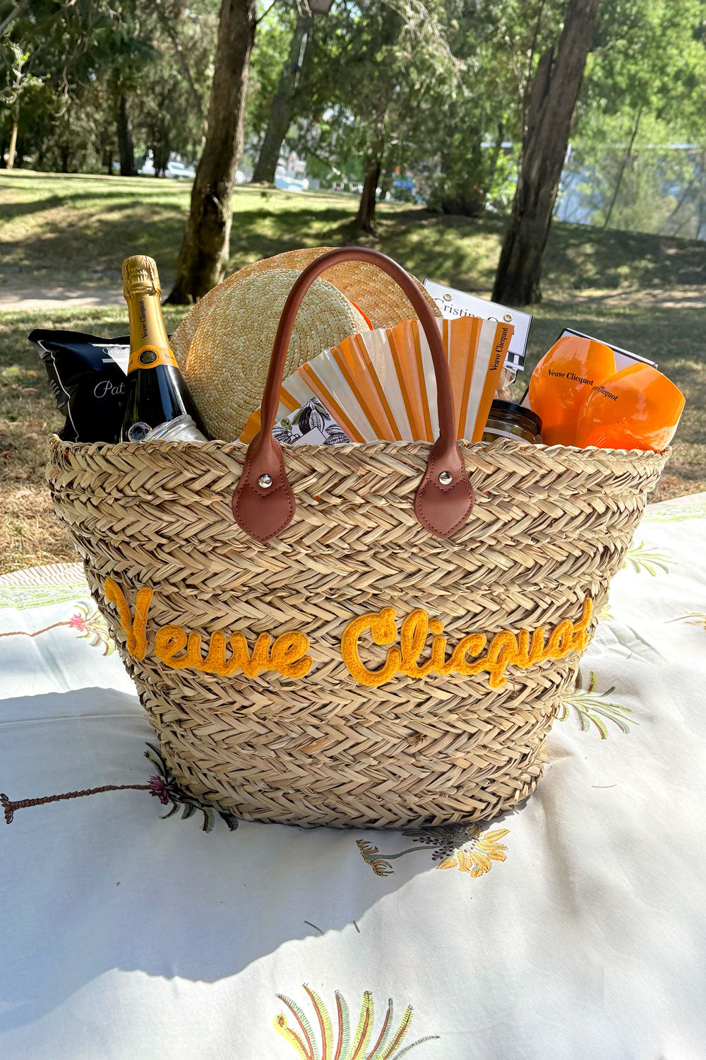 Detalles Capazo Veuve Clicquot & Productos Gourmet CO Cristina Oria