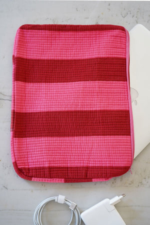 Funda Para Portátil Rayas Rosas Y Rojas Cristina Oria 