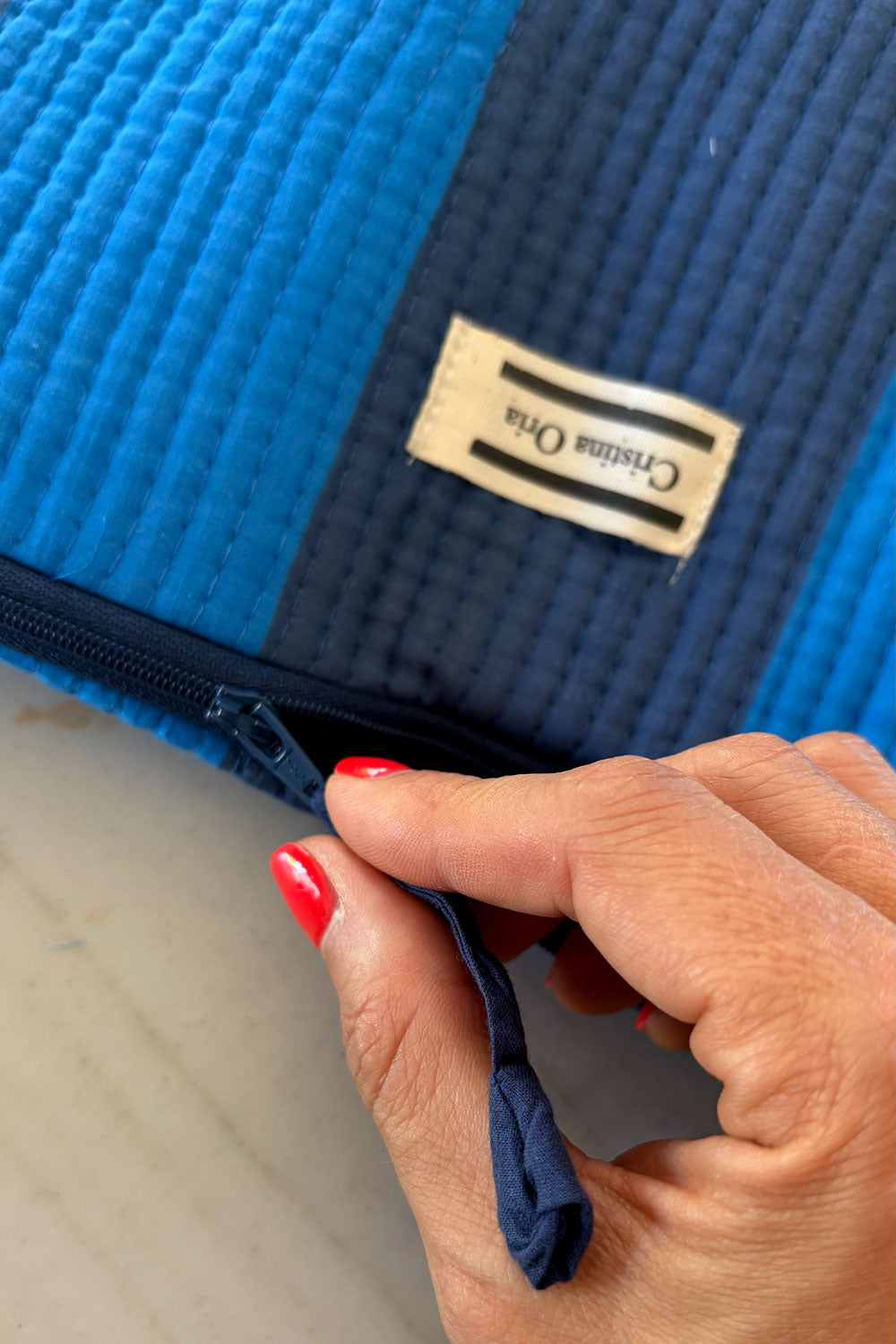Cremallera Funda Para Portátil Rayas Azul Oscuro & Azul Claro Cristina Oria