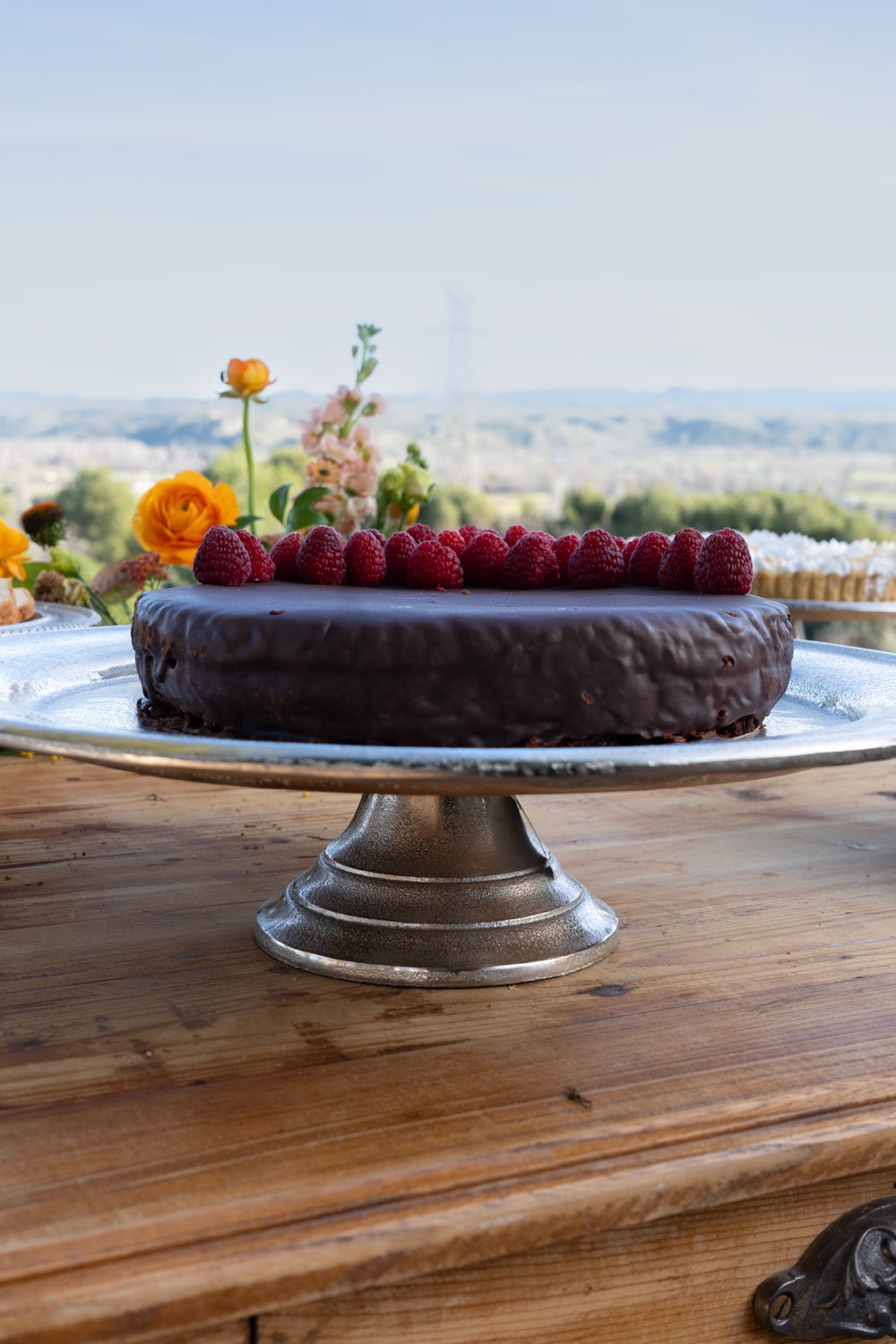 Plat à gâteau sur pied argenté grand format