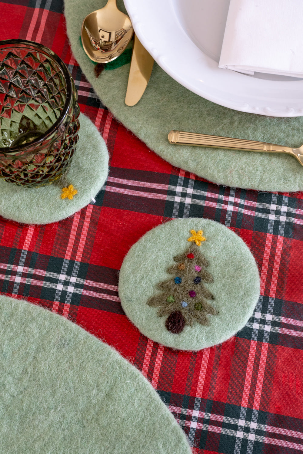 Posavasos De Fieltro Verde Con Diseño De Árbol De Navidad Cristina Oria