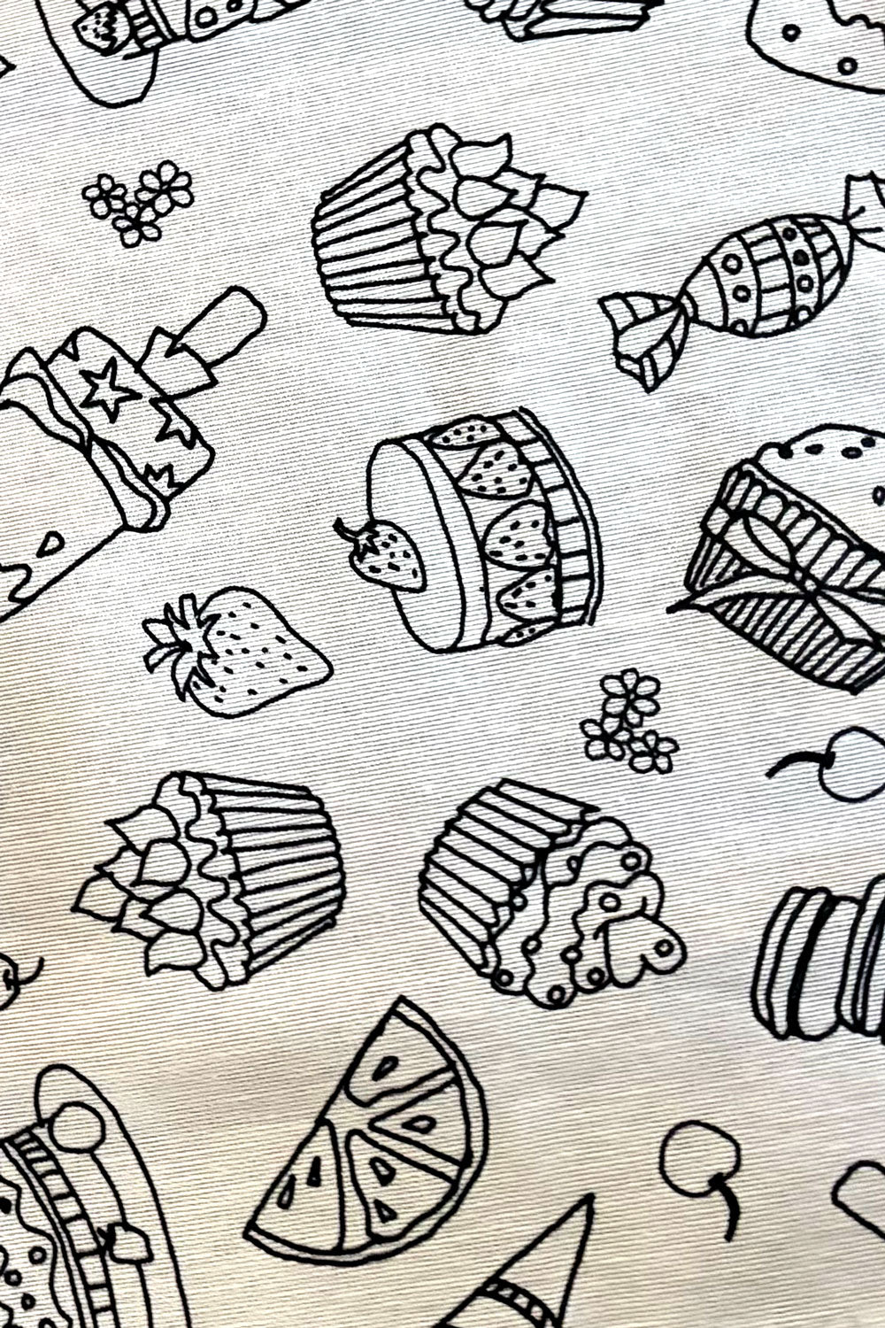 Detalle Manteles Coloreables Infantiles Con Motivos De Repostería Y Dulces Cristina Oria 