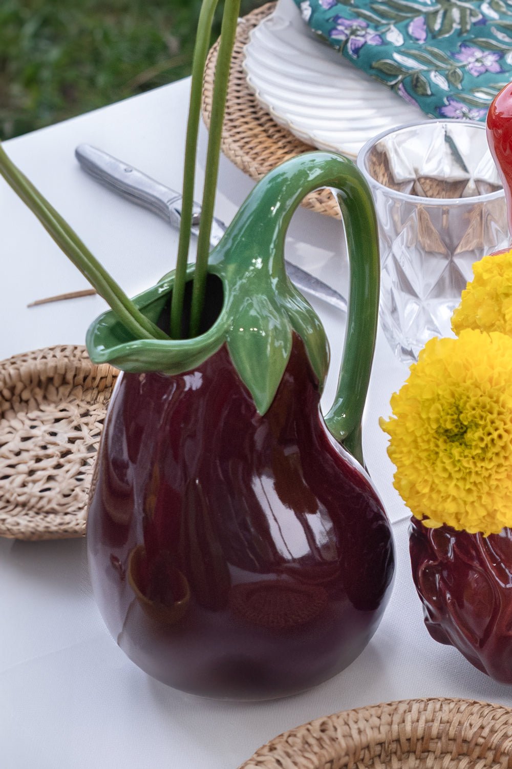 Krug mit Auberginen-Design | Krüge und Flaschen