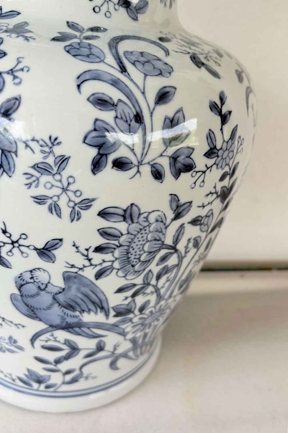 Detalles Jarrón De Porcelana Azul Y Blanco Modelo Kanazawa Cristina Oria