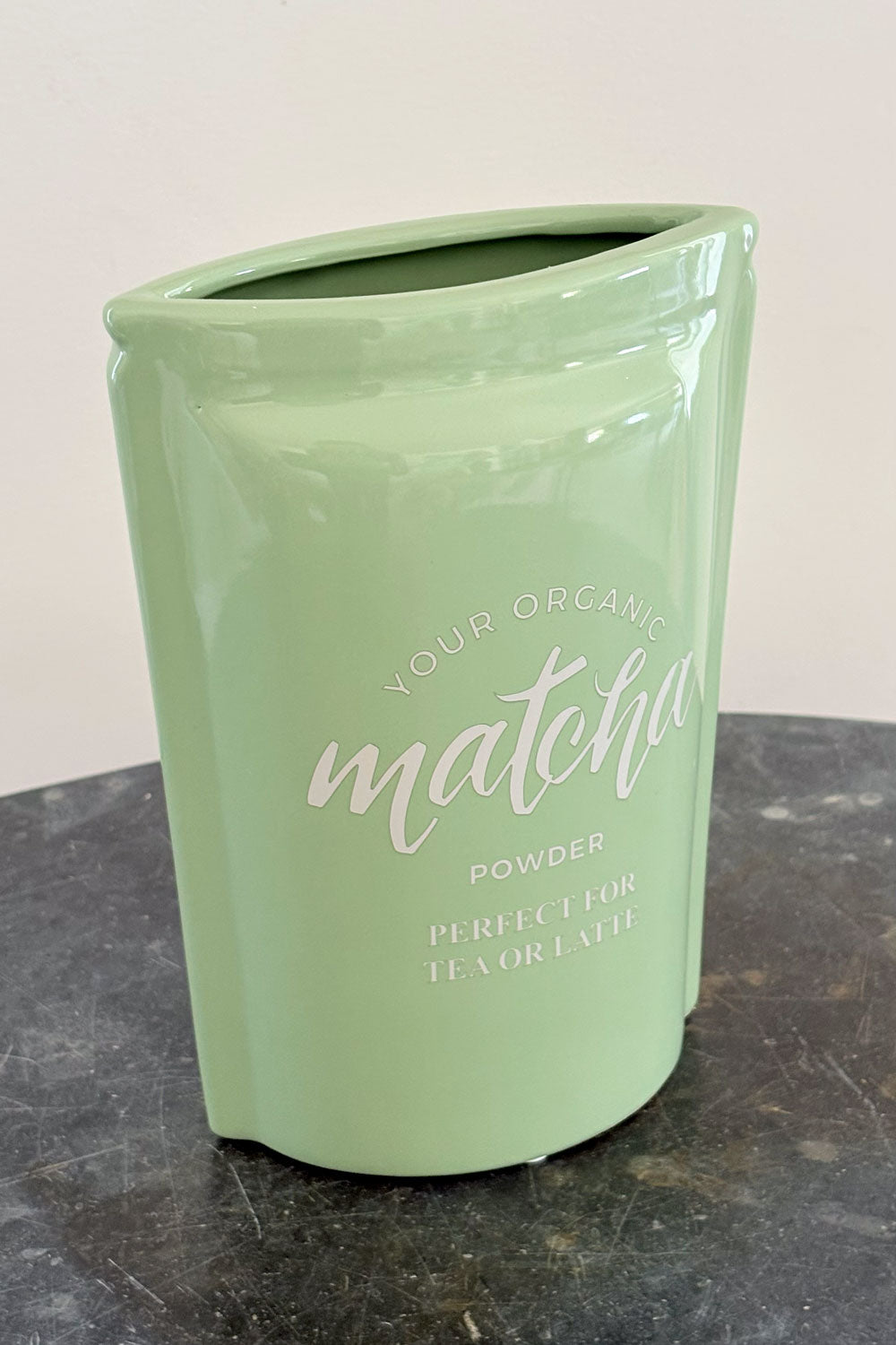 Detalles Jarrón Diseño Matcha Verde Cristina Oria