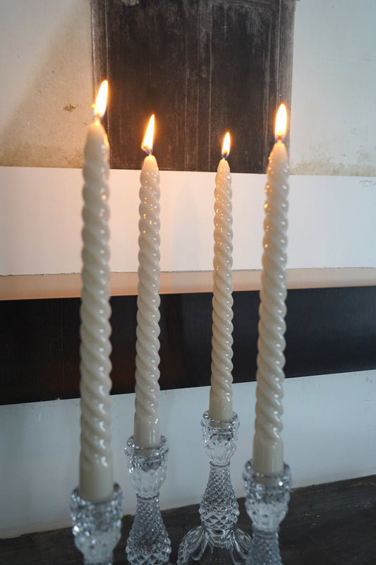 Velas Con Diseño En Espiral Beige Cristina Oria 