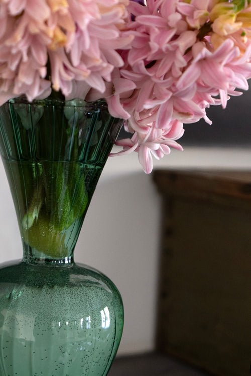 Detalle Florero De Cristal Verde Modelo Malaquita Cristina Oria