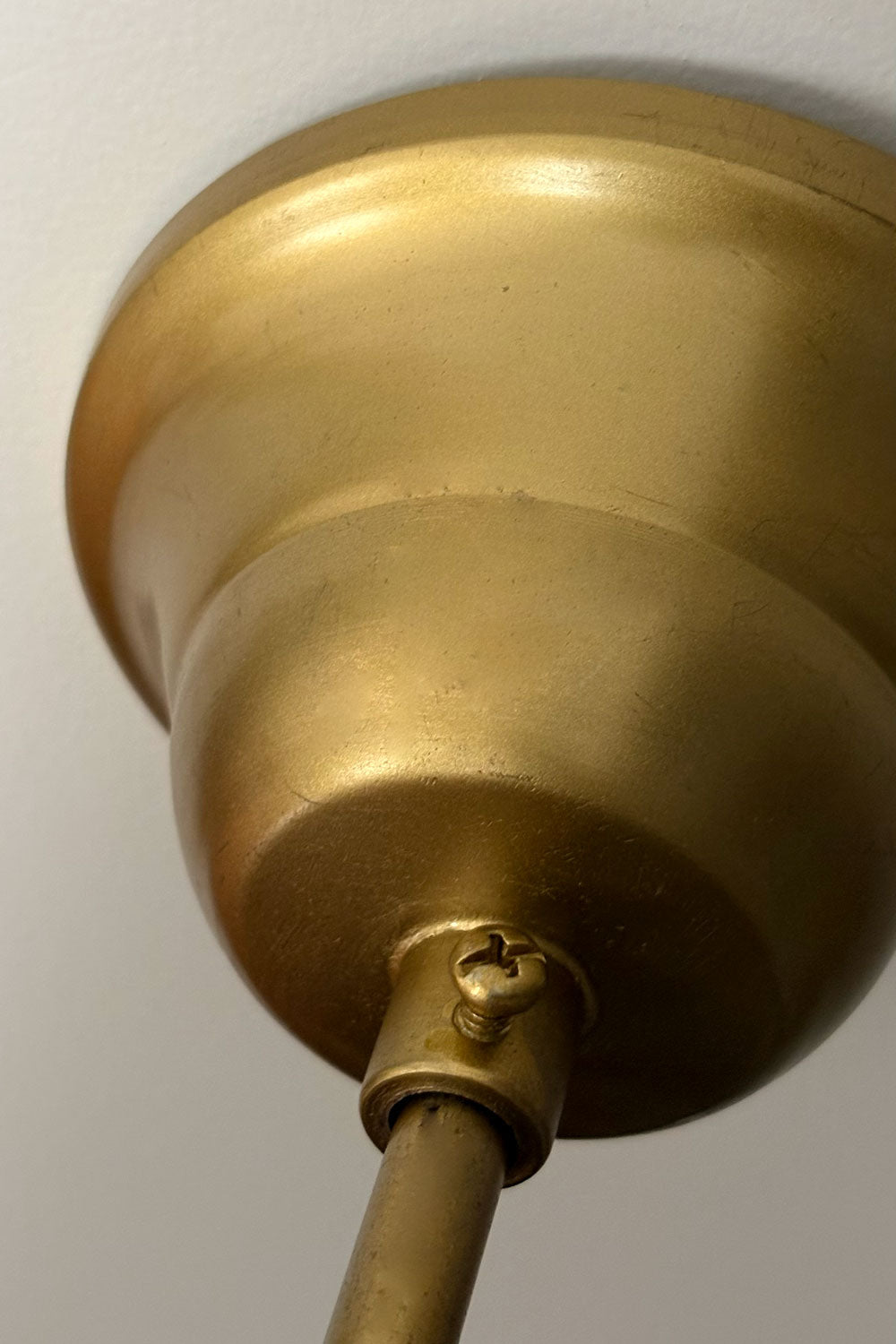 Detalle Agarre Lámpara Colgante Diamante De Hierro Dorado Cristina Oria 