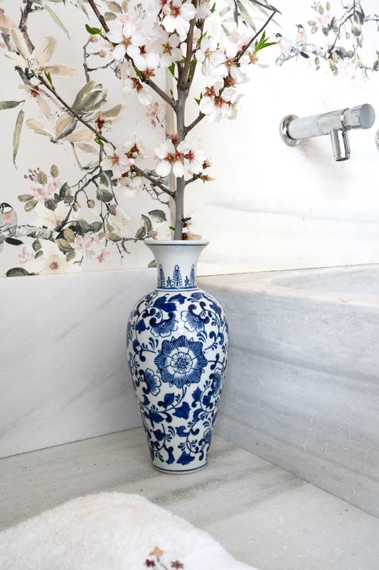 Jarrón De Porcelana Azul Y Blanco Modelo Tokio Cristina Oria
