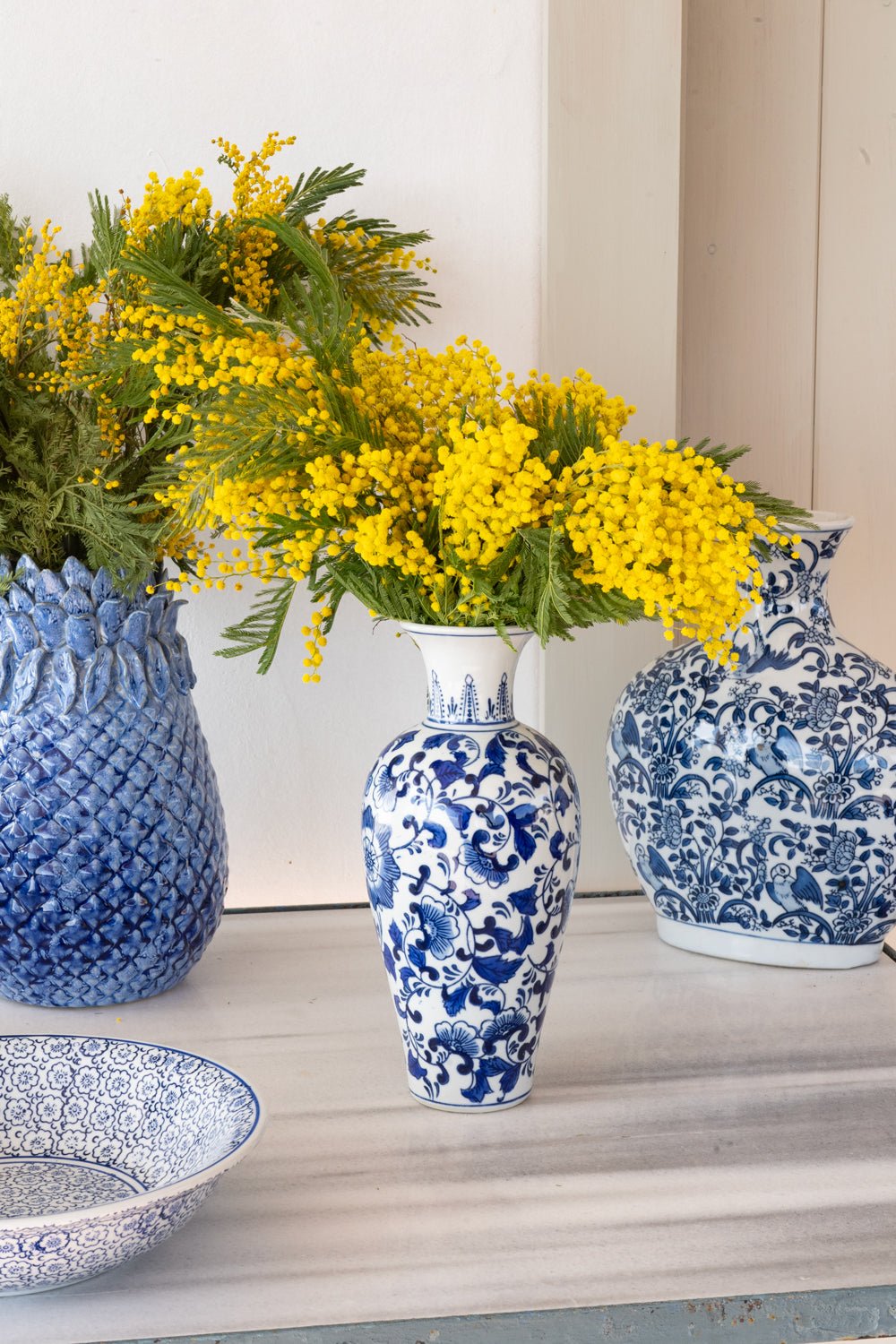 Detalle Jarrón De Porcelana Azul Y Blanco Modelo Tokio Cristina Oria