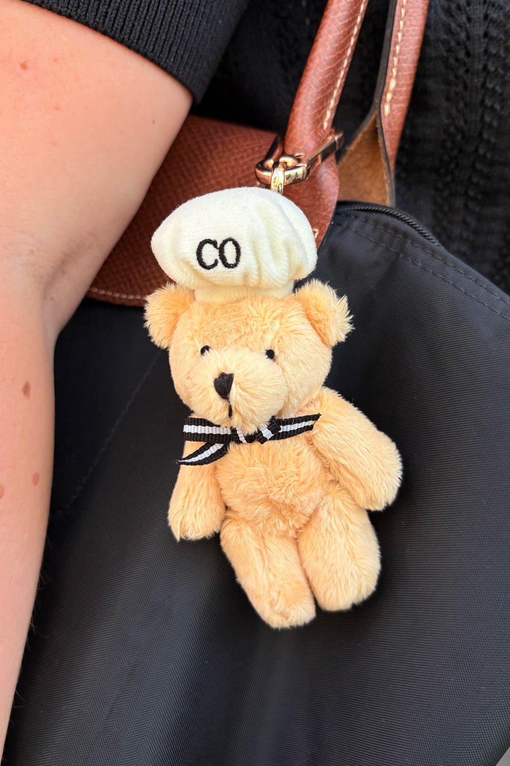 Detalle Colgado Llavero Oso Chef Cristina Oria 