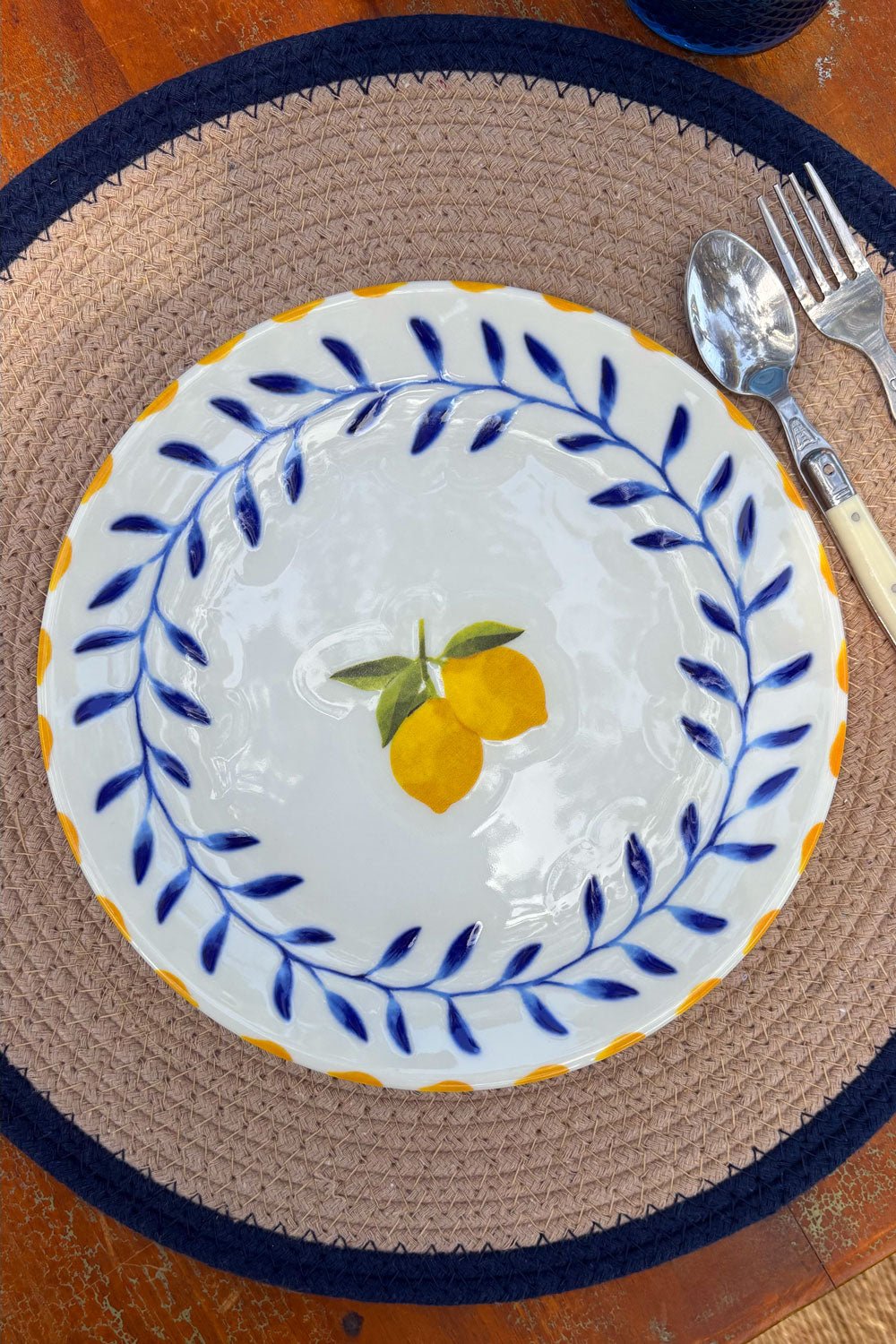 Mesa y Plato De Postre En Porcelana Limoncello Cristina Oria