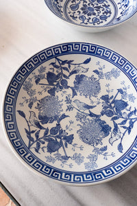 Detalle Diseño Centro De Mesa De Porcelana Azul Y Blanco Modelo Kioto Cristina Oria