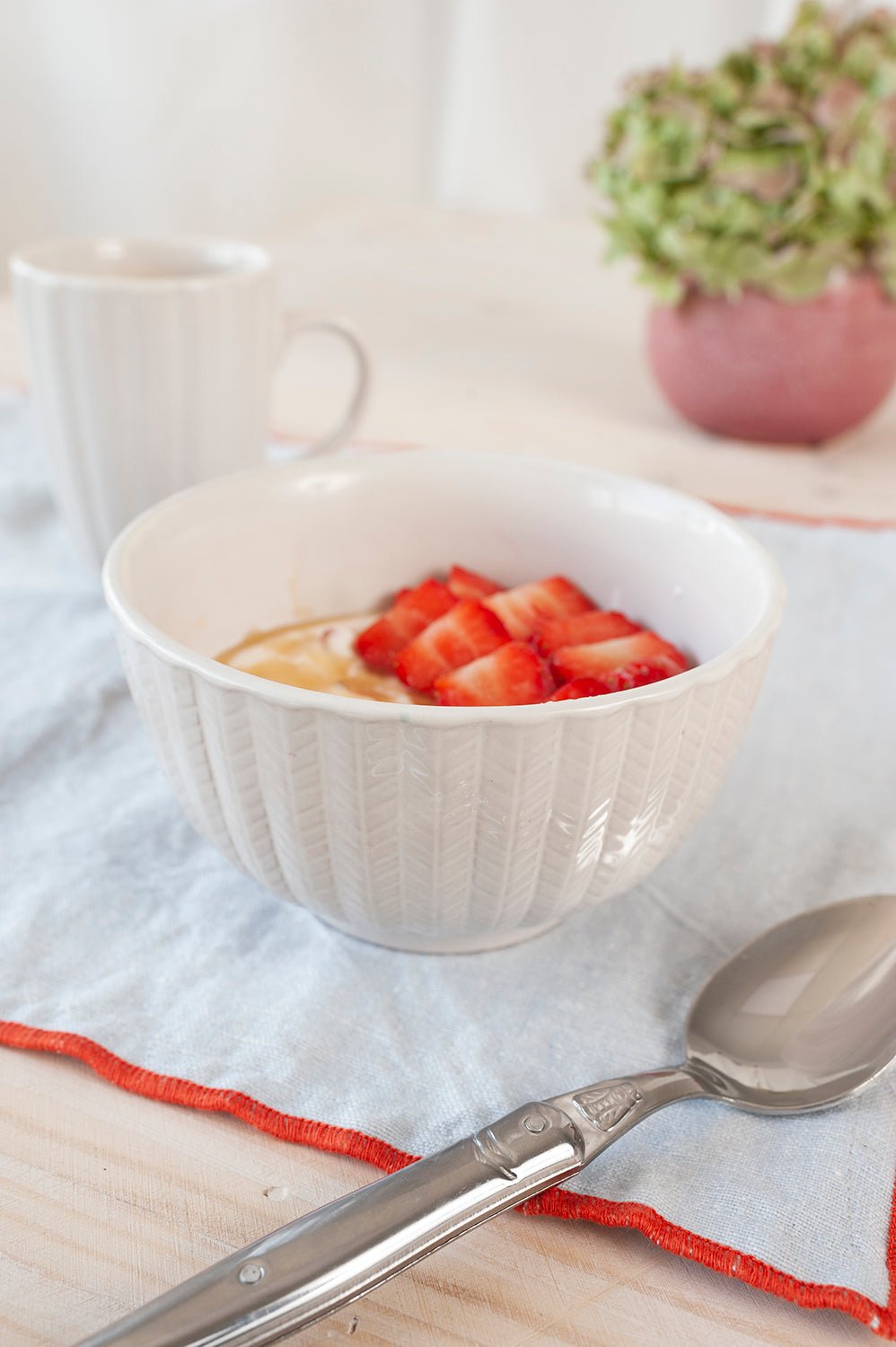 Beige Keramikschale – Cristina Oria