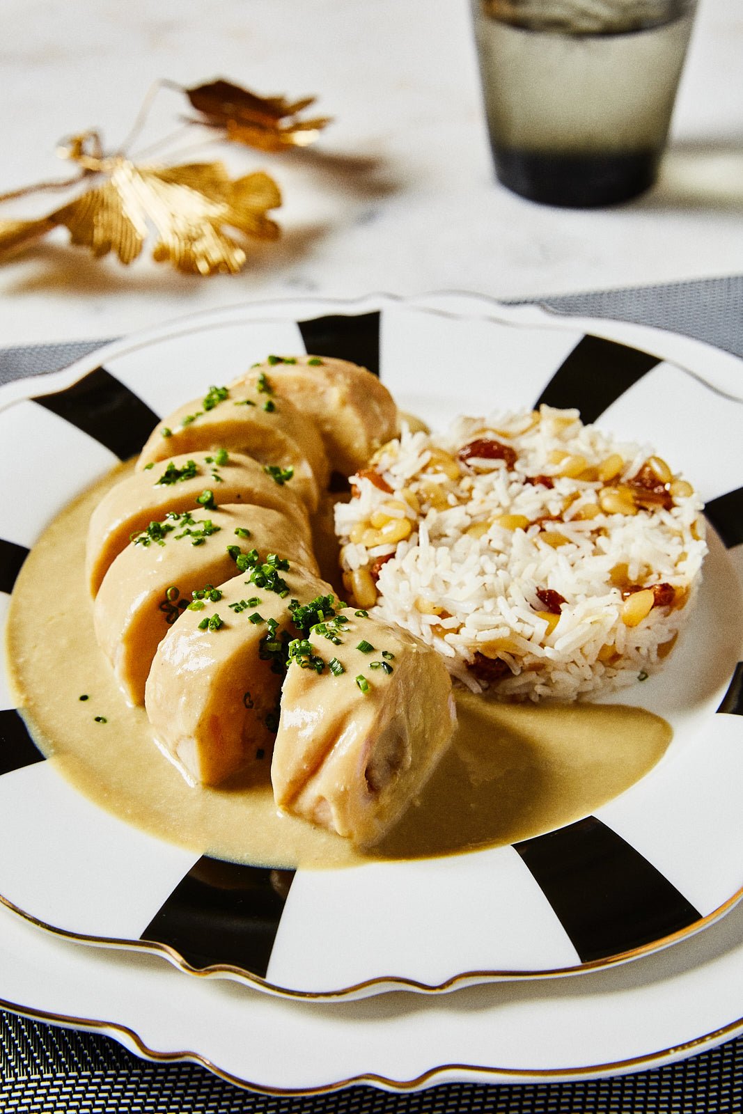 Pechuguitas De Pollo Rellenas Foie, Manzana Y Cebolla Caramelizada Con Salsa De Foie Para Cuatro - Cristina Oria