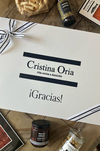Caja Recién Mamá Homenaje Gastro & Cuadros Bordados - Cristina Oria