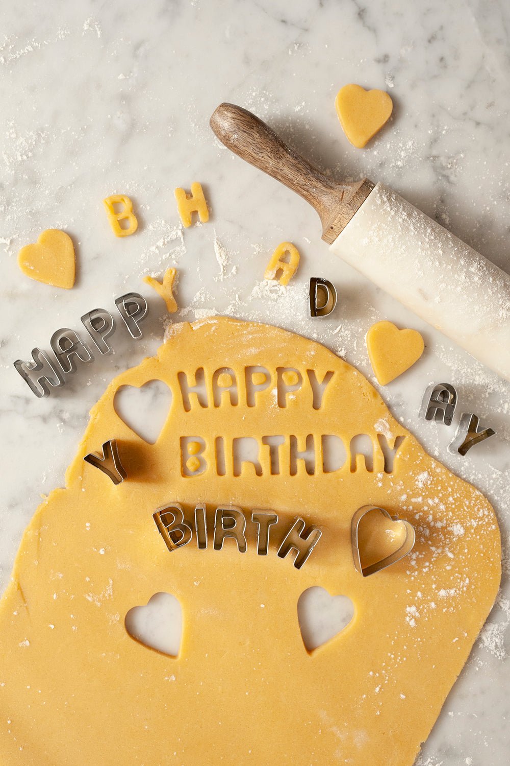 cortapastas happy birthday cristina oria