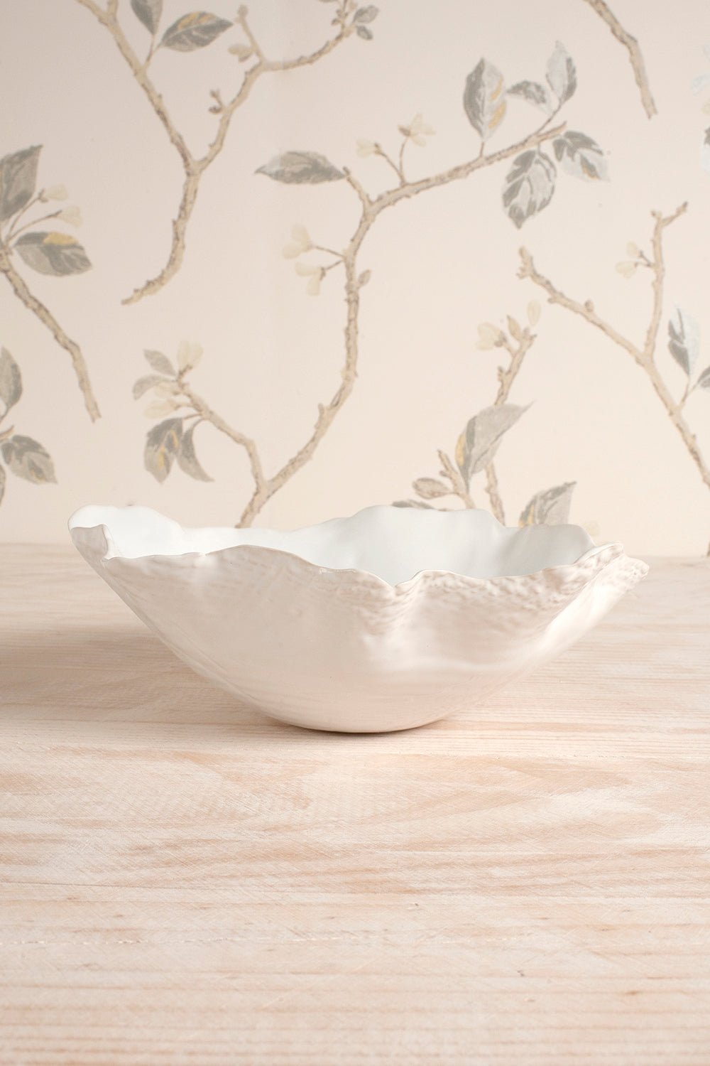 Plato Irregular De Porcelana Blanco Brillante 26 Cm - Cristina Oria