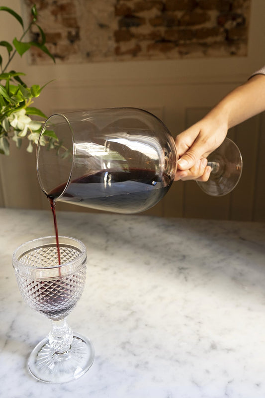 Decantador Con Forma De Copa De Vino - Cristina Oria