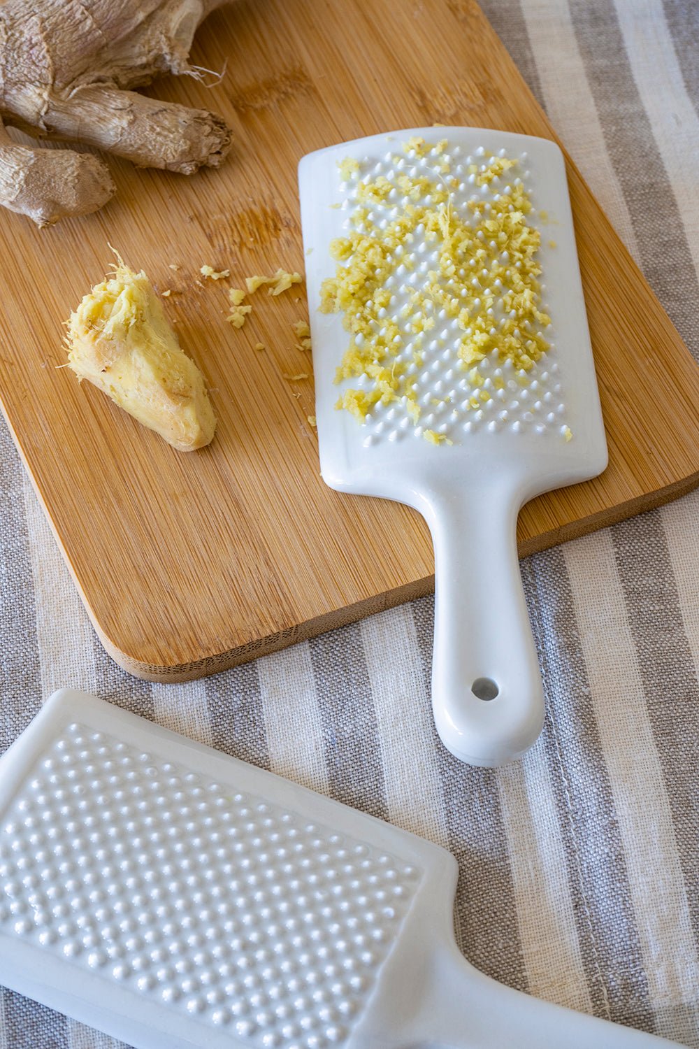 Rallador Con Mango Cerámica Blanca - Cristina Oria