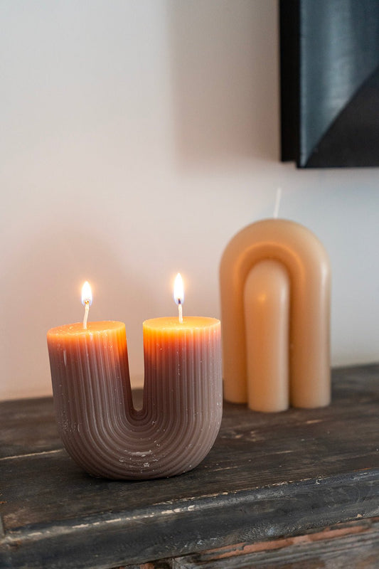 Vela Doble Con Relieve En Forma De "U" - Cristina Oria